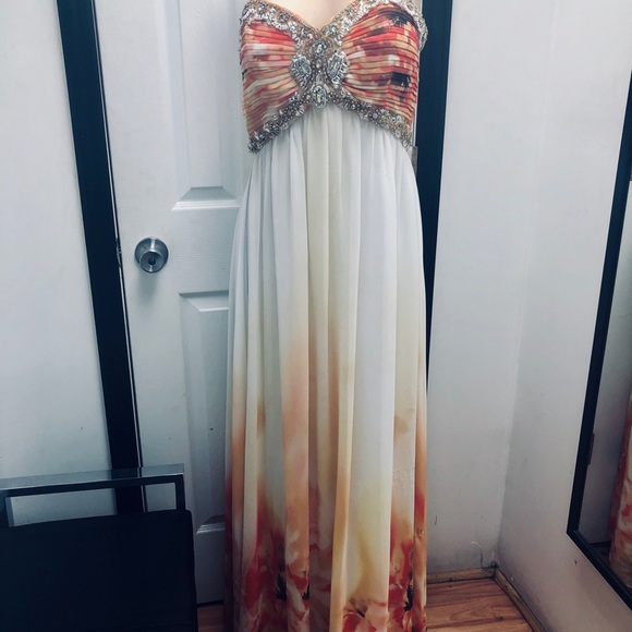 Cachet sweetheart neckline gemstone chiffon dress - Picture 1 of 8